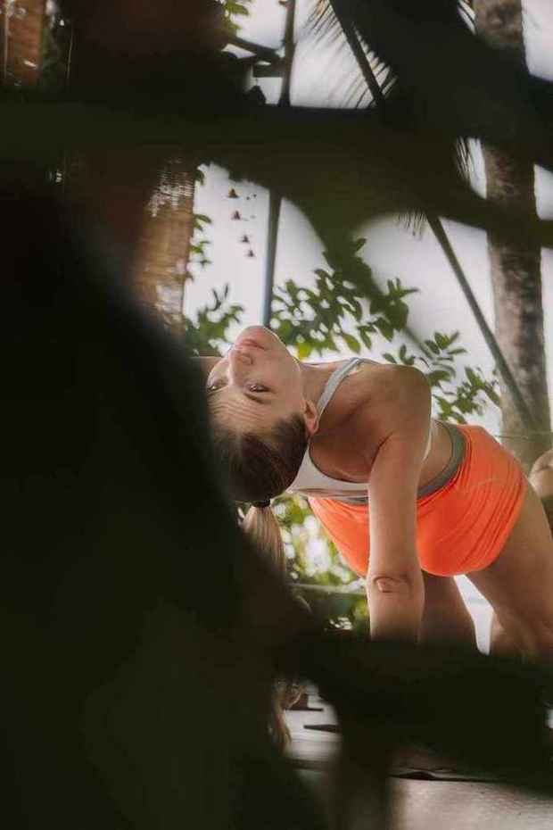 Backbend through the leaves