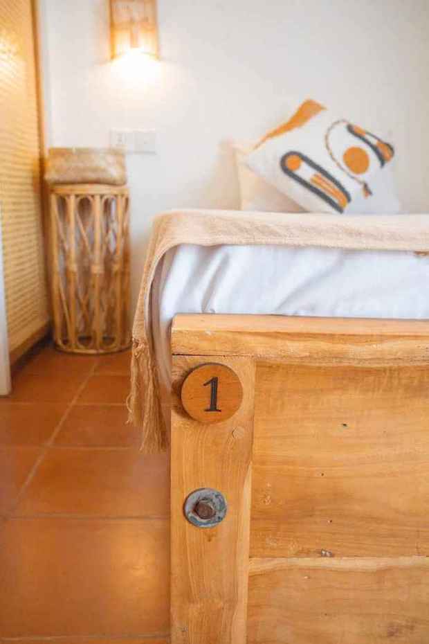 Numbered teak beds