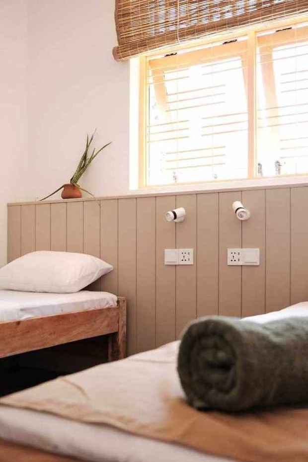 Twin beds, towels ready
